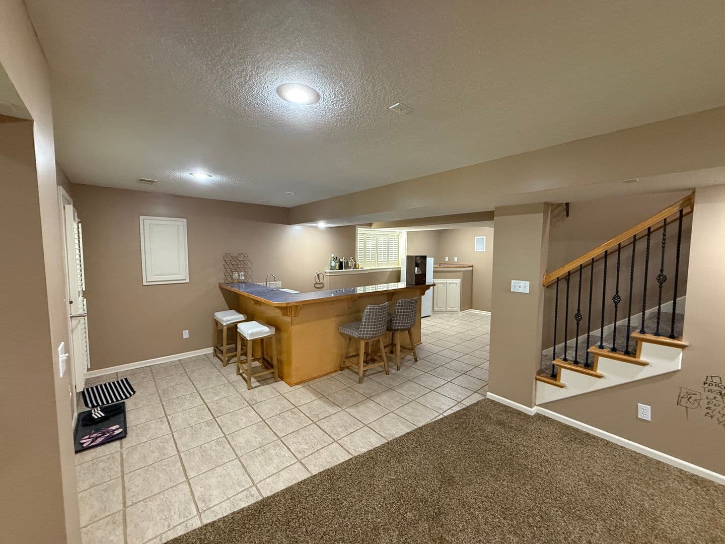 Overland Park House: 13817 Hauser St