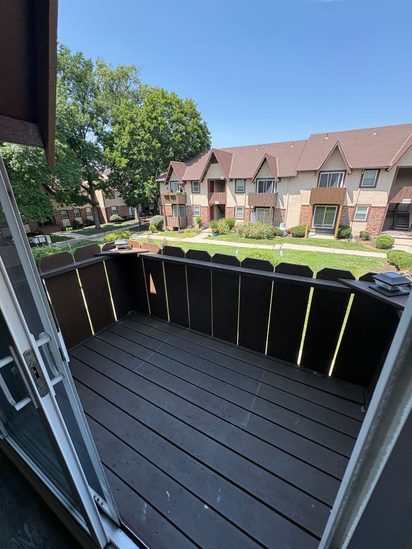 Overland Park Apartment: 6224 Robinson St
