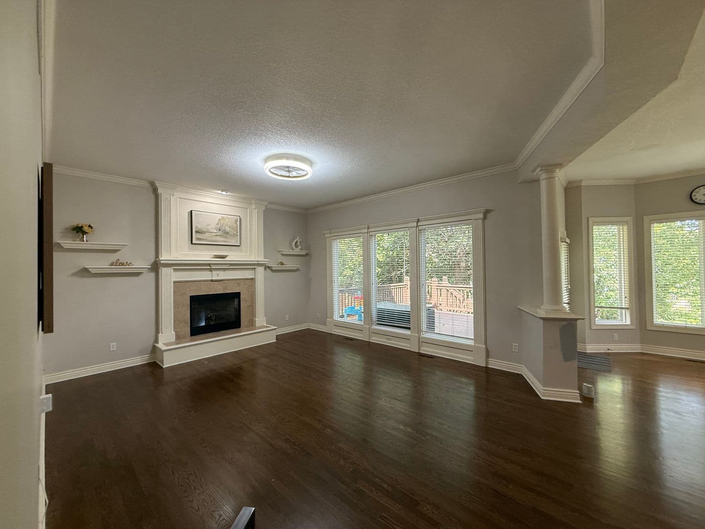 Overland Park House: 13817 Hauser St