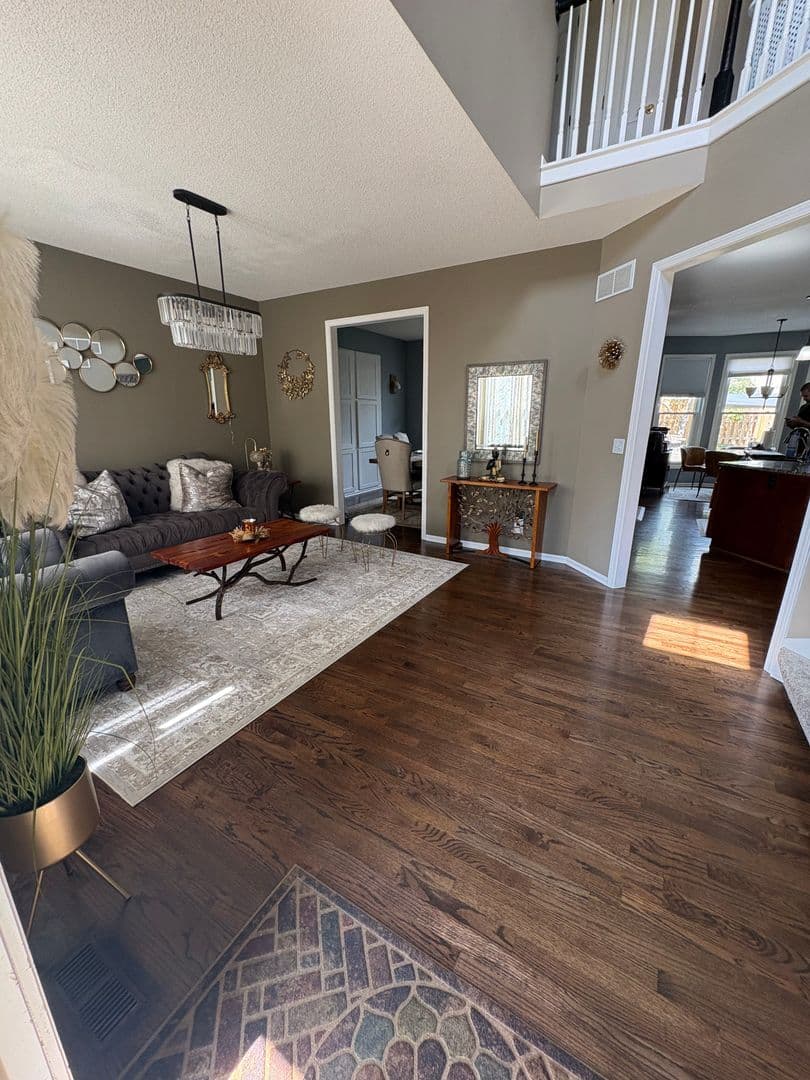 Overland Park House: 13100 W 137th Pl