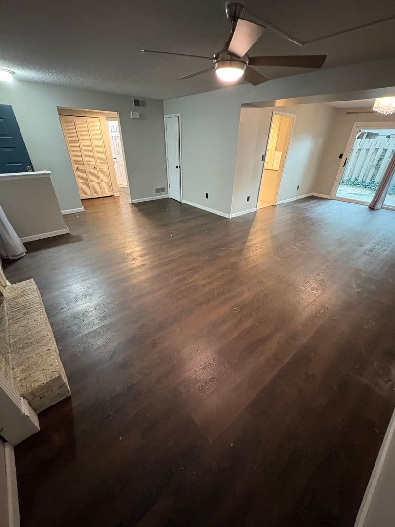 Mission Apartment: 5108 W 62nd St