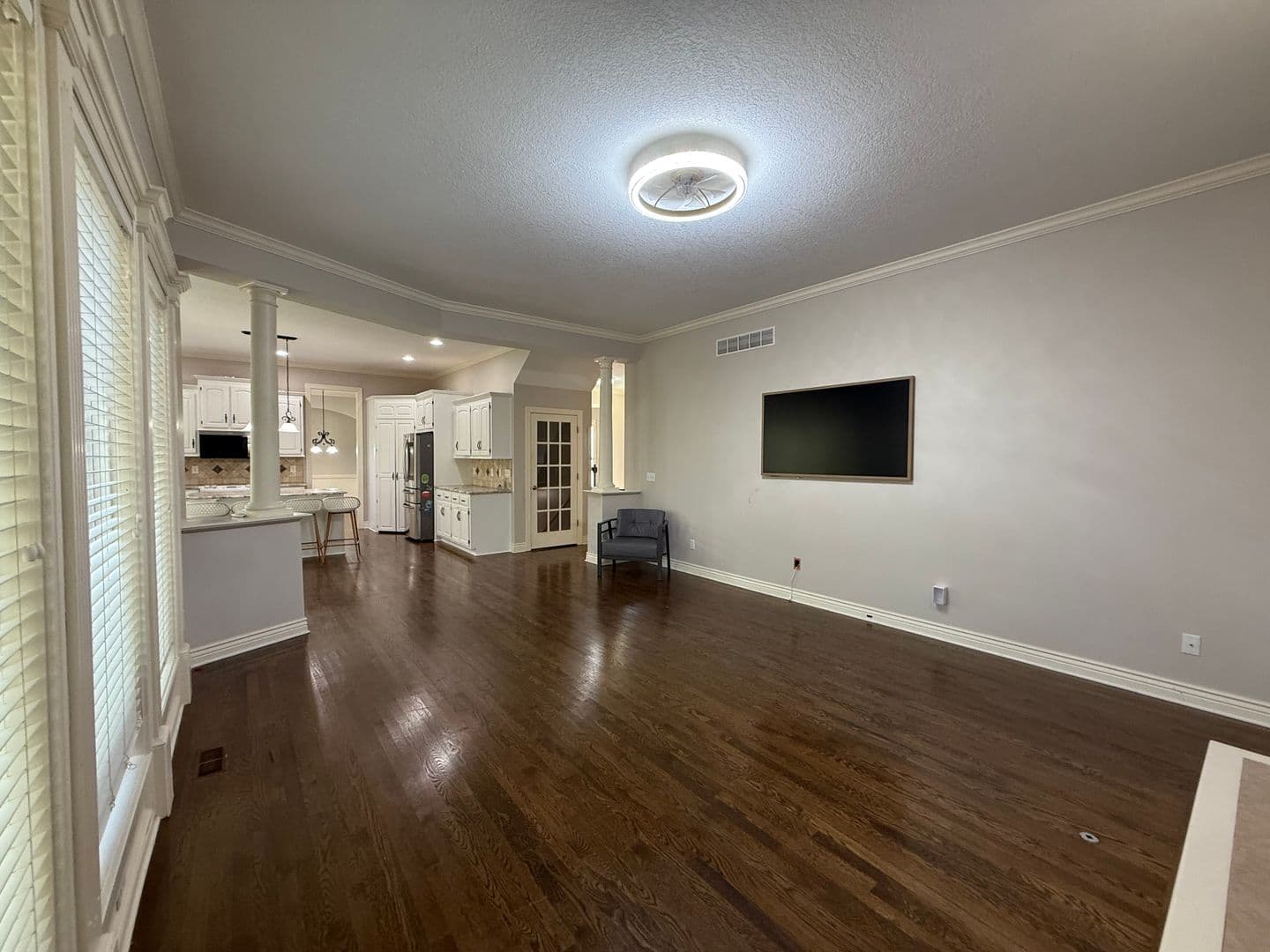 Overland Park House: 13817 Hauser St
