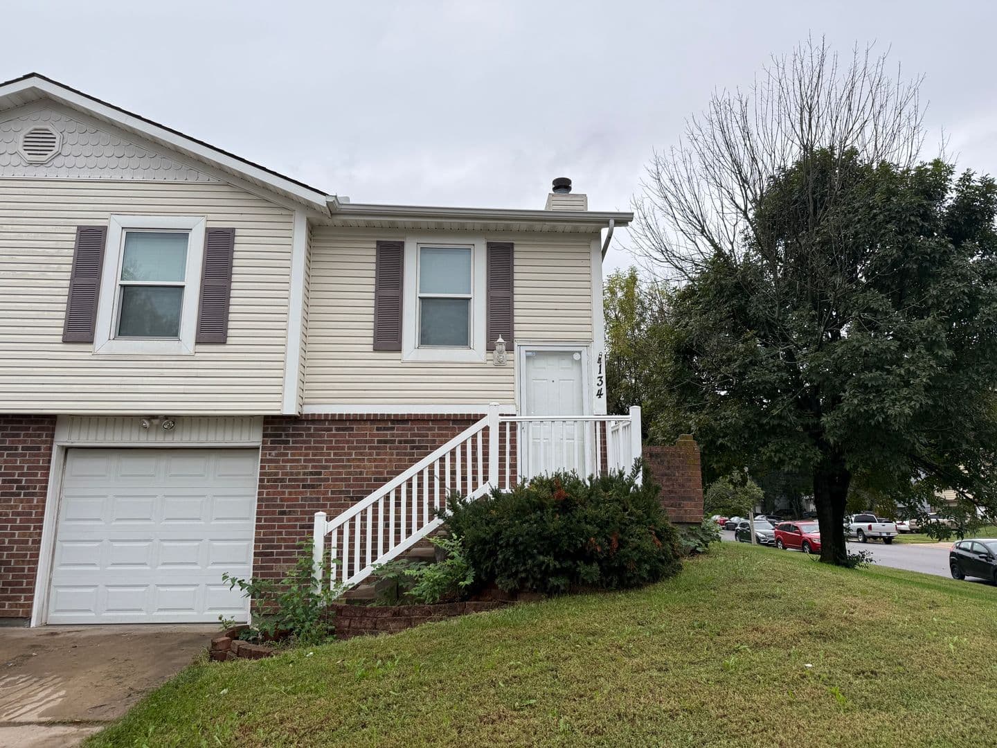 Olathe Townhome: 134 N Saxony Drive