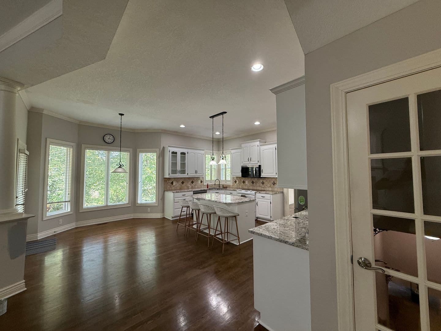 Overland Park House: 13817 Hauser St