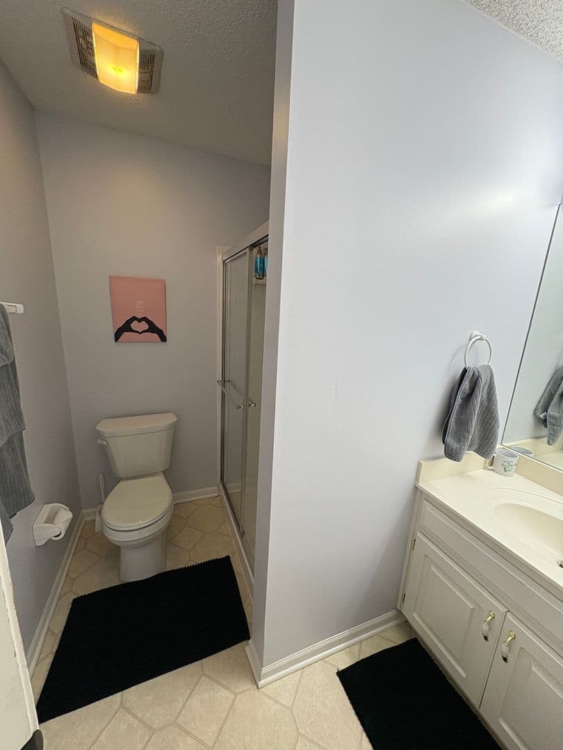 Olathe House: 18981 W 118th Street
