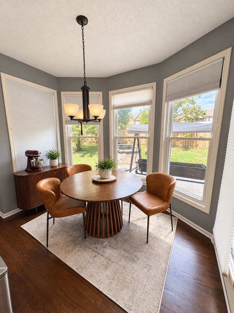 Overland Park House: 13100 W 137th Pl