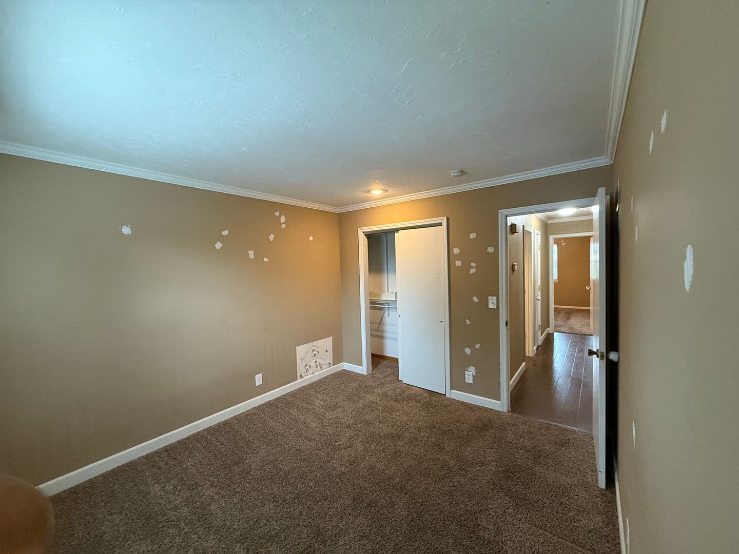 Olathe Townhome: 134 N Saxony Drive