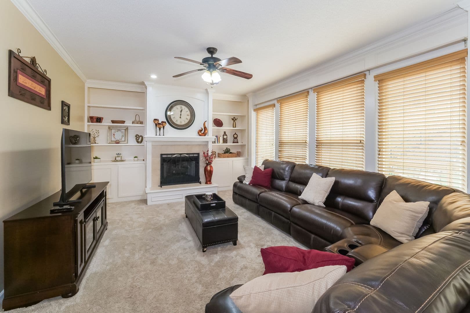 Olathe House: 18981 W 118th Street