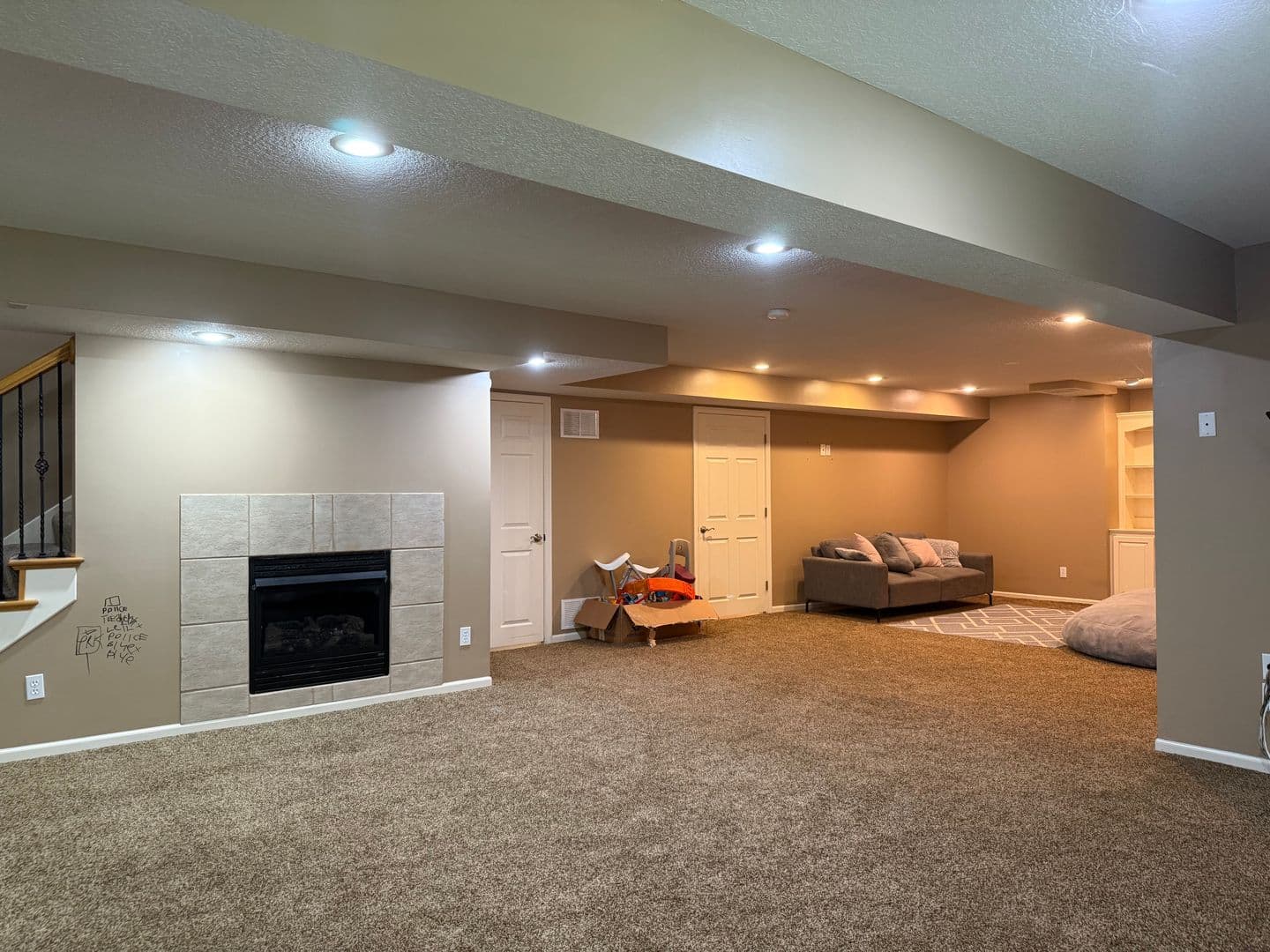 Overland Park House: 13817 Hauser St