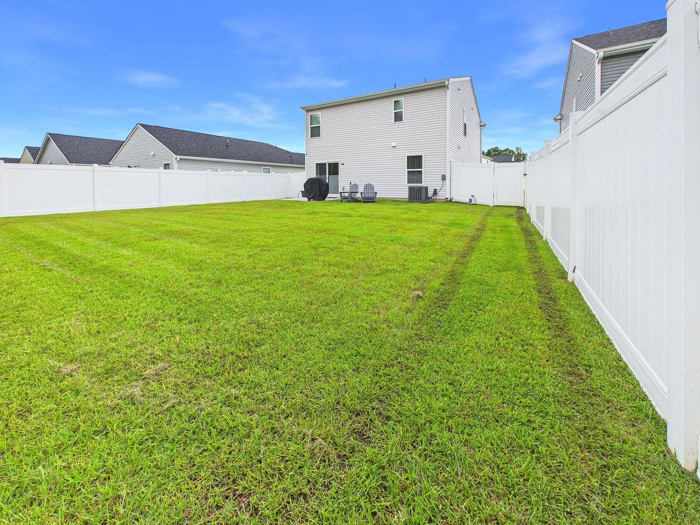 Sunset Beach House: 7047 Woodline Drive SW