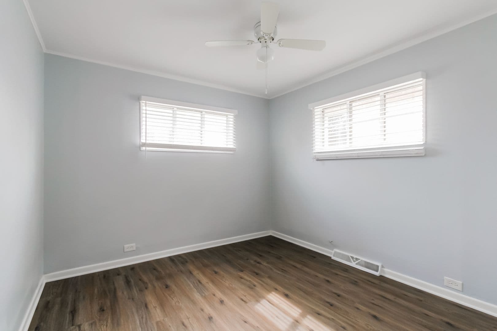 Harwood Heights House: 4429 N Neenah Ave
