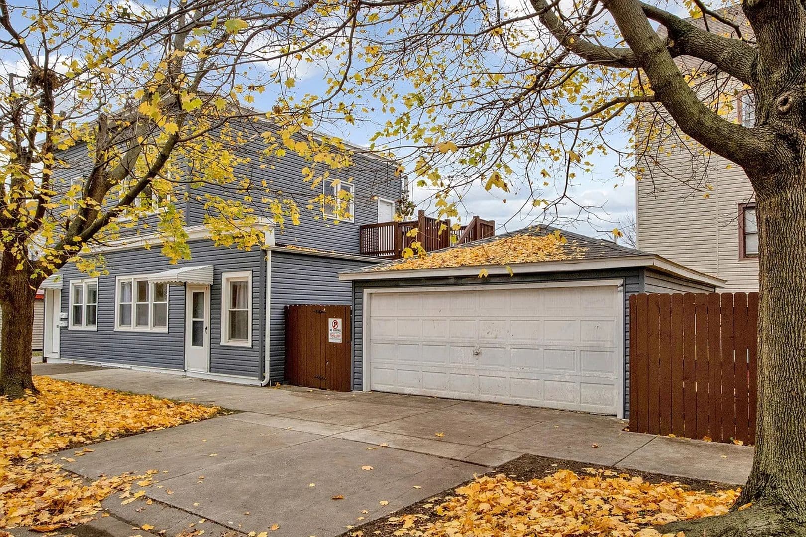 Chicago Apartment: 3711 E 98th St