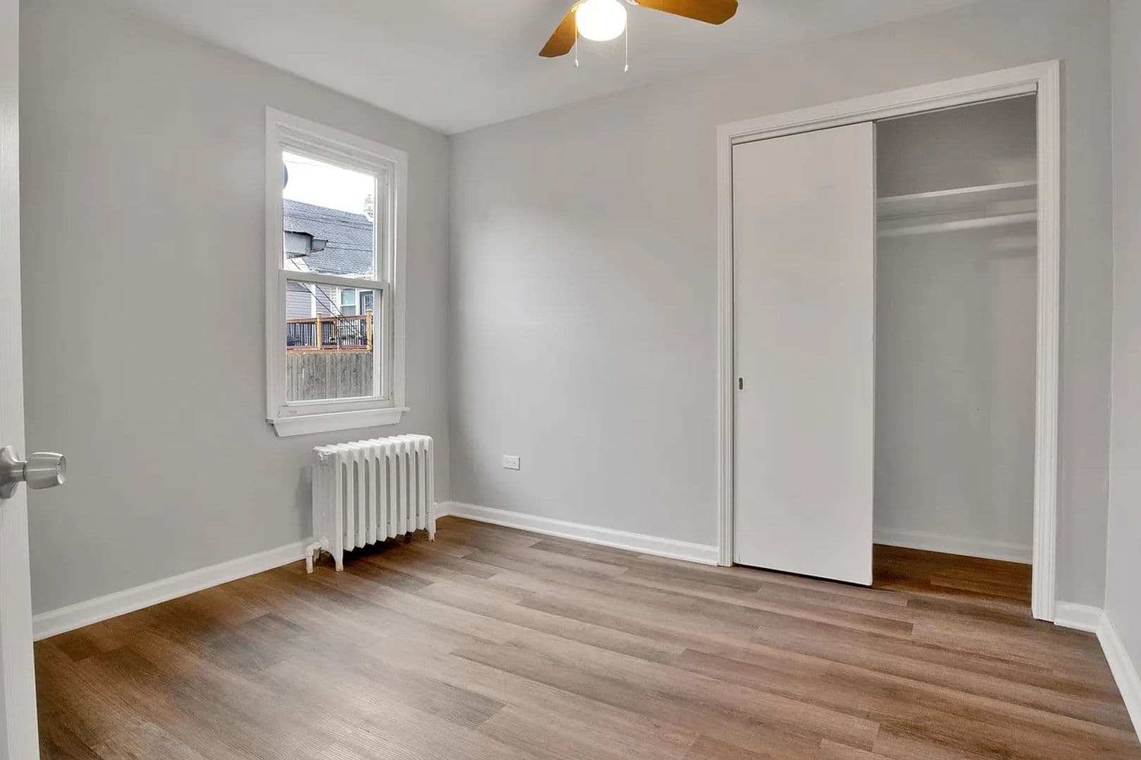 Chicago Apartment: 3711 E 98th St