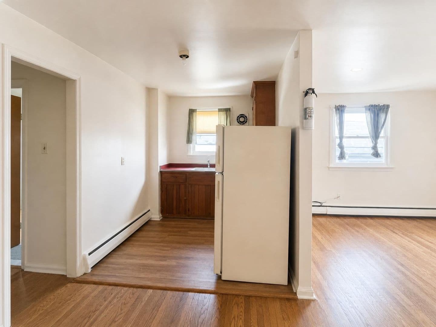 Collingdale Apartment: 201 Blunston Avenue