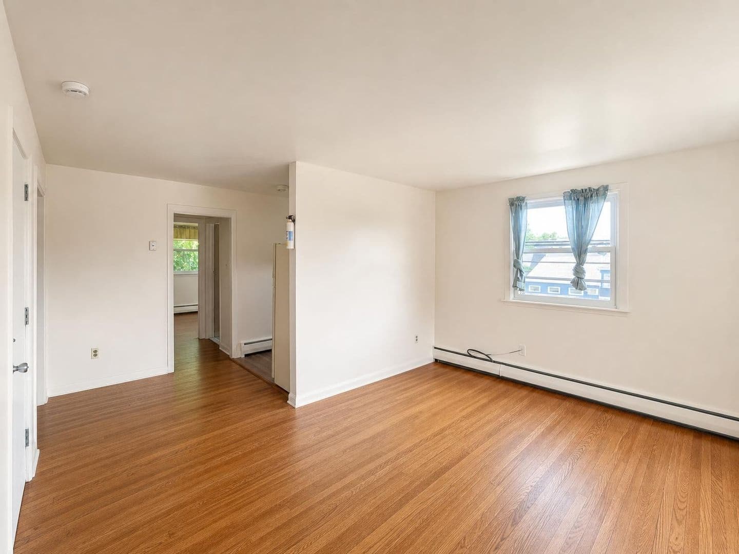Collingdale Apartment: 201 Blunston Avenue