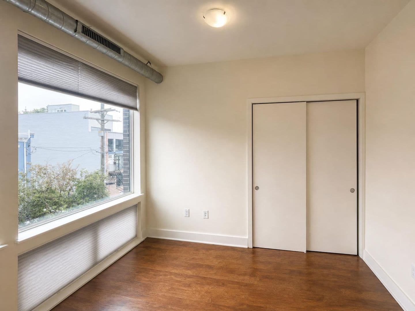 Philadelphia Apartment: 2617 W Girard Ave