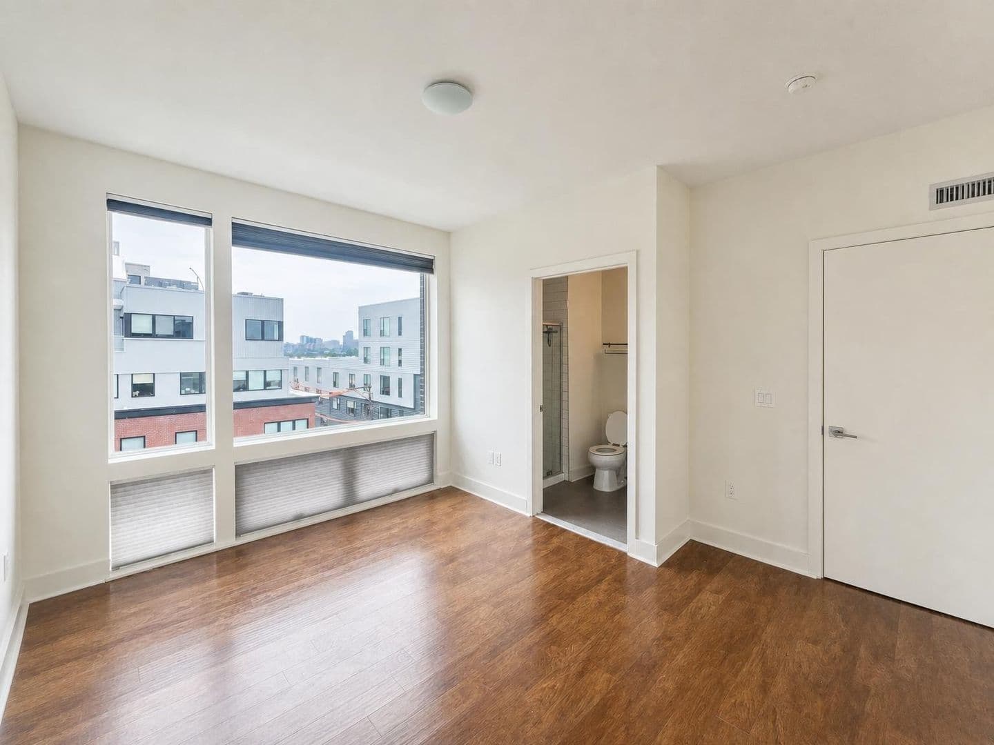 Philadelphia Apartment: 2617 W Girard Ave