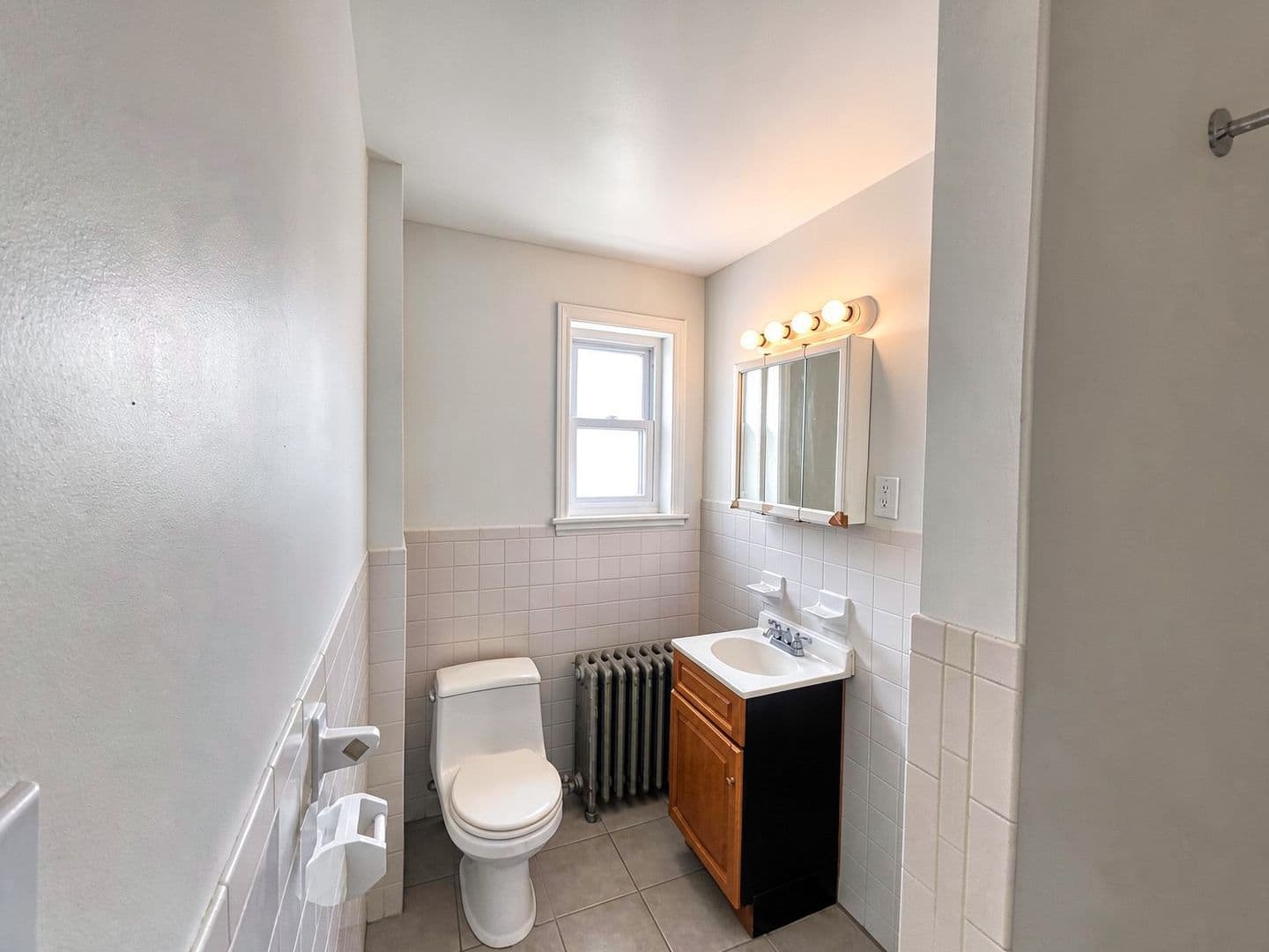 Philadelphia Apartment: 160 N 21st St