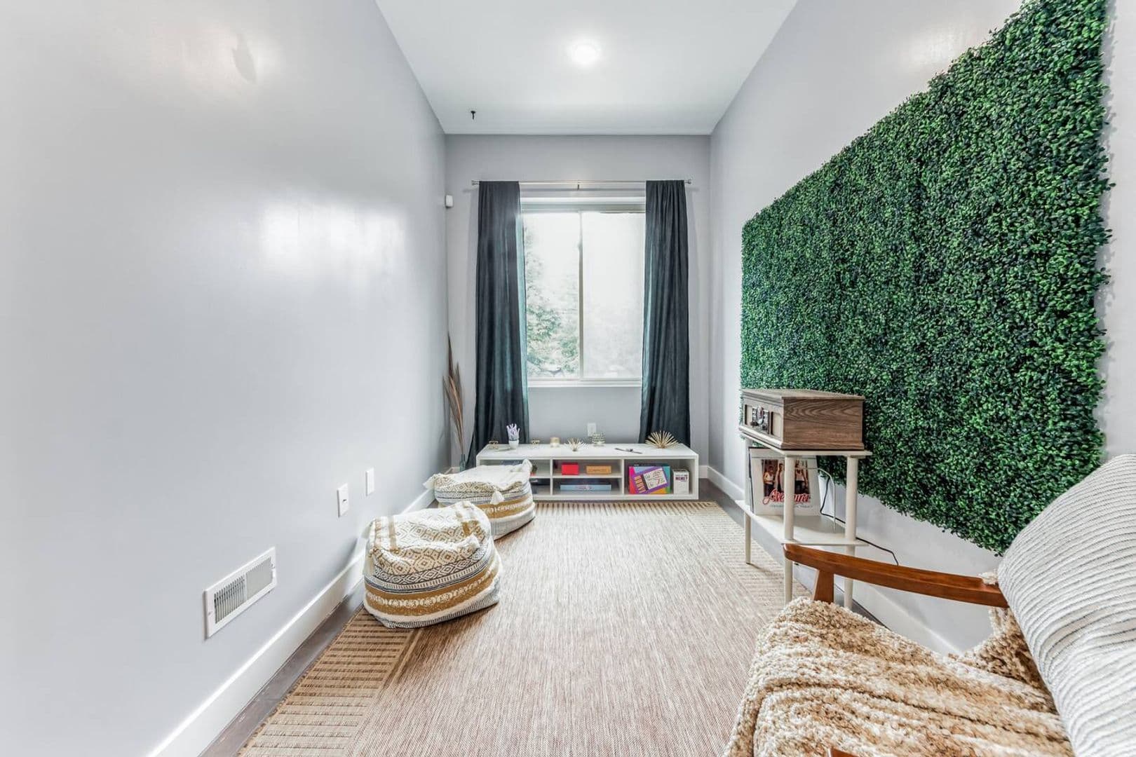 Philadelphia Apartment: 2110 N 7th St