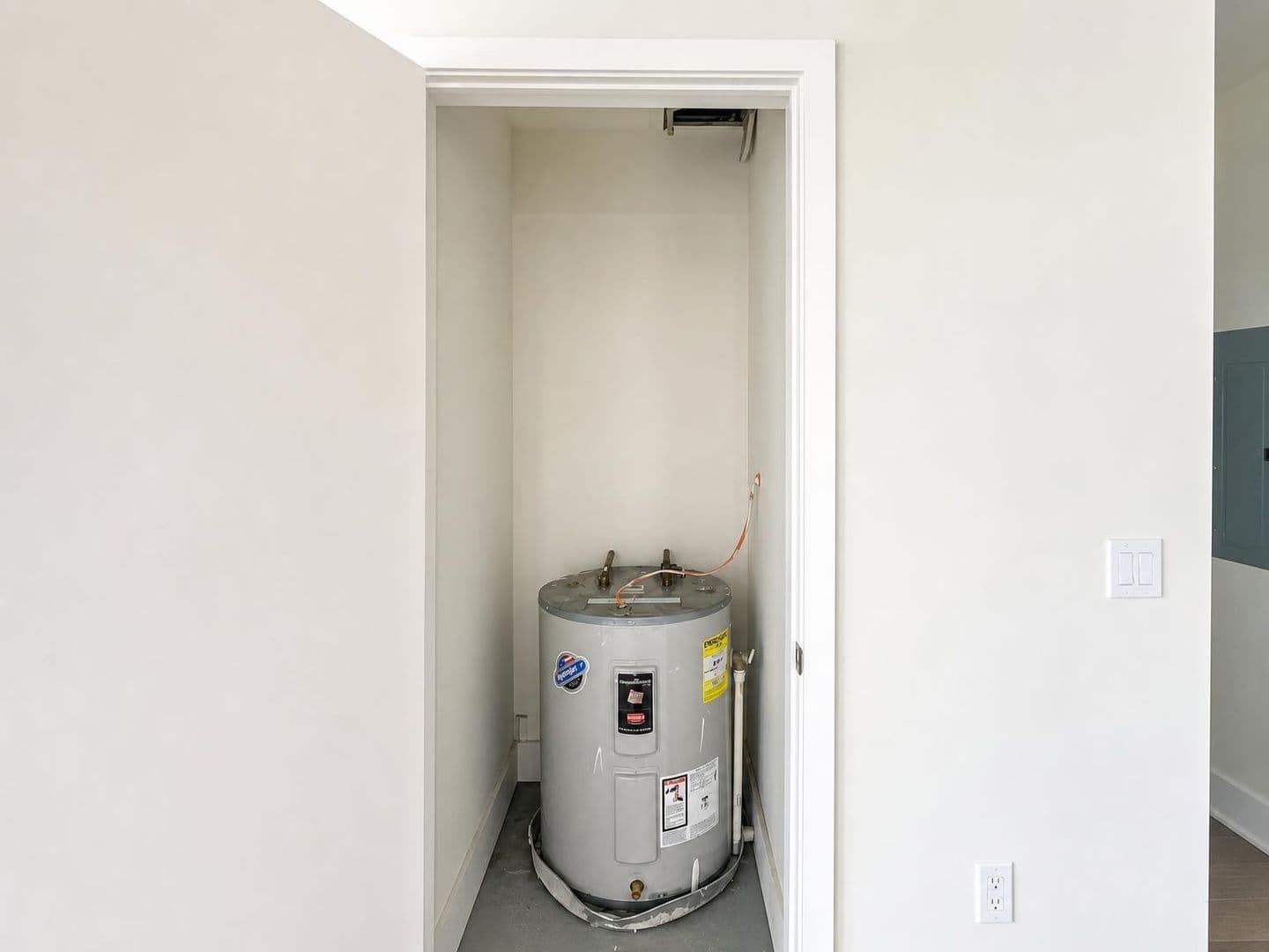 Philadelphia Apartment: 2617 W Girard Ave