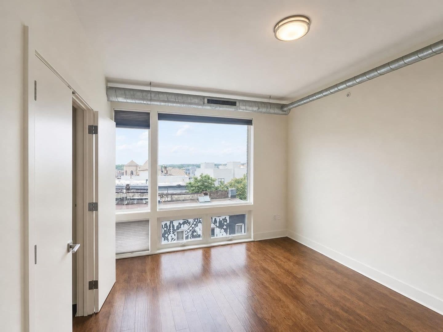 Philadelphia Apartment: 2617 W Girard Ave