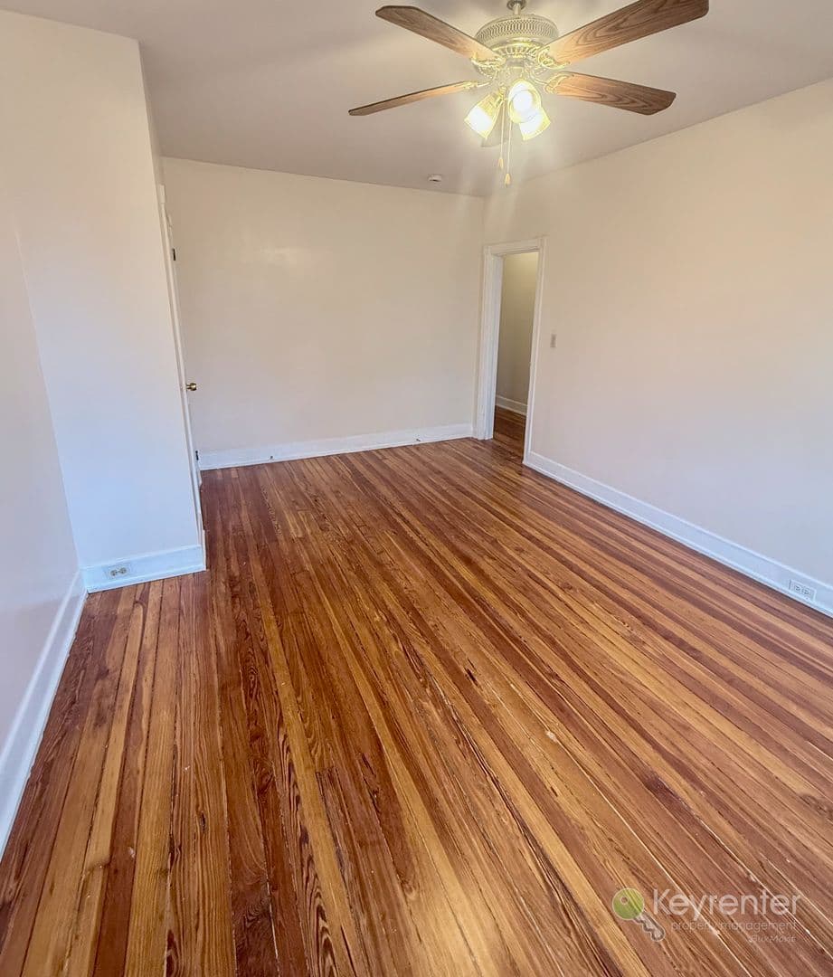 Lansdowne Apartment: 16 N Rigby Ave