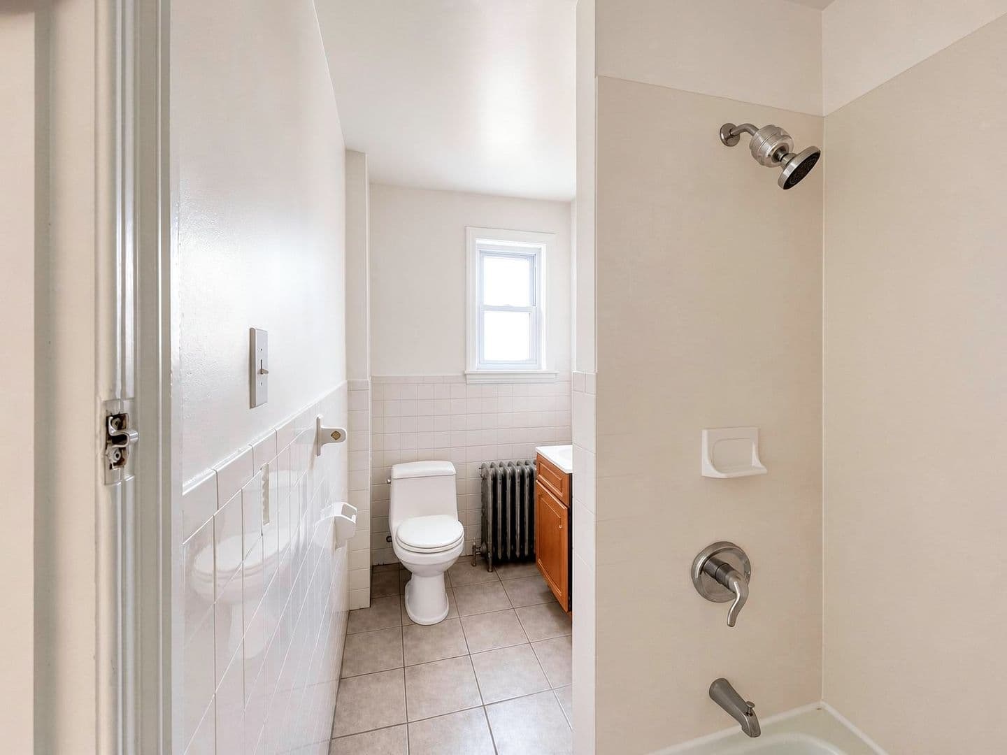 Philadelphia Apartment: 160 N 21st St