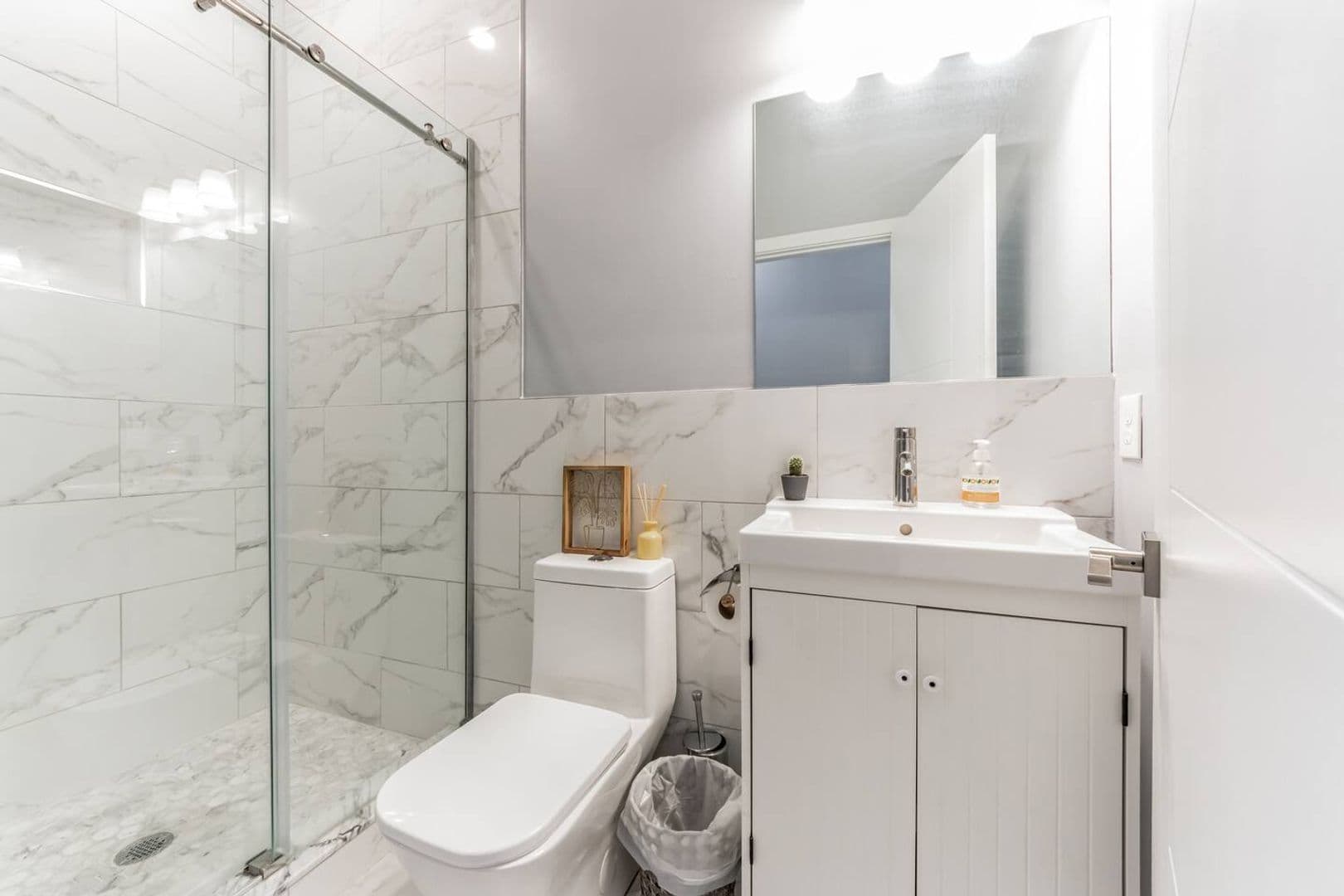 Philadelphia Apartment: 2110 N 7th St