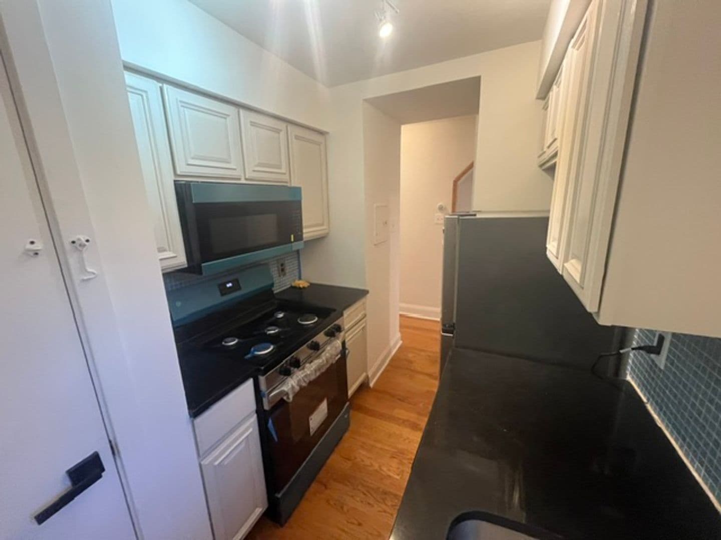 Philadelphia Condo: 2017 Christian St.