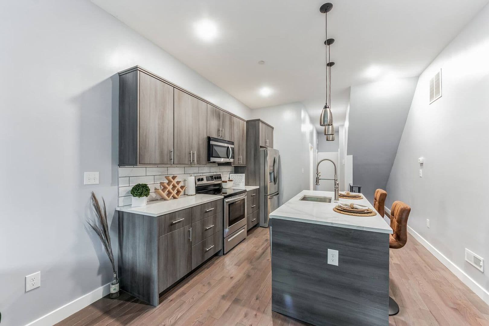 Philadelphia Apartment: 2110 N 7th St