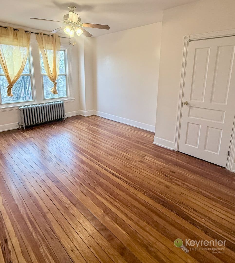 Lansdowne Apartment: 16 N Rigby Ave