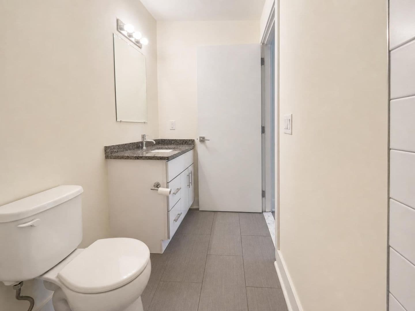 Philadelphia Apartment: 2617 W Girard Ave