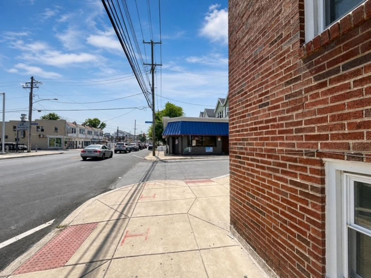 Collingdale Apartment: 201 Blunston Avenue