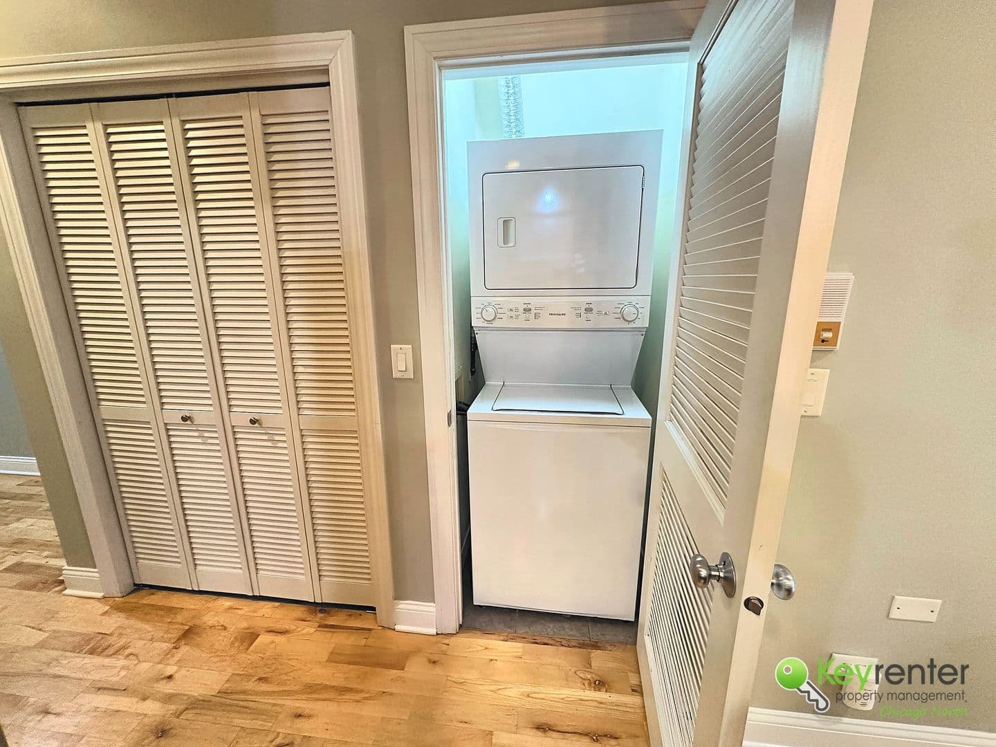 Chicago Condo: 6623 N Greenview Ave, Unit 2N