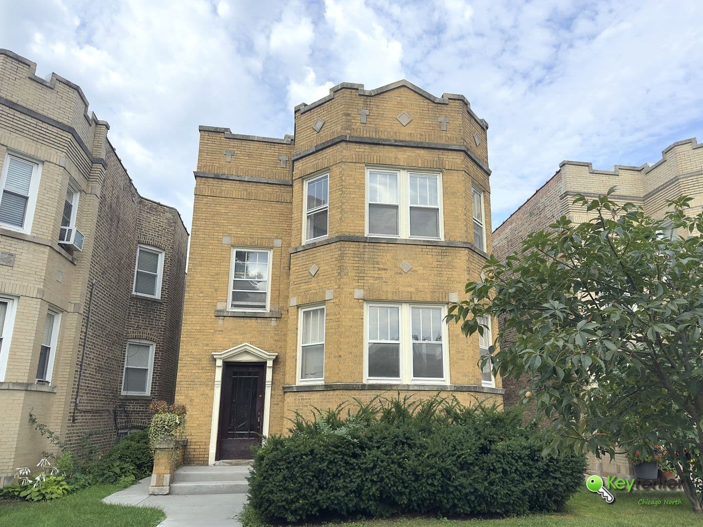 Chicago Condo: 6718 N Rockwell St  unit 2