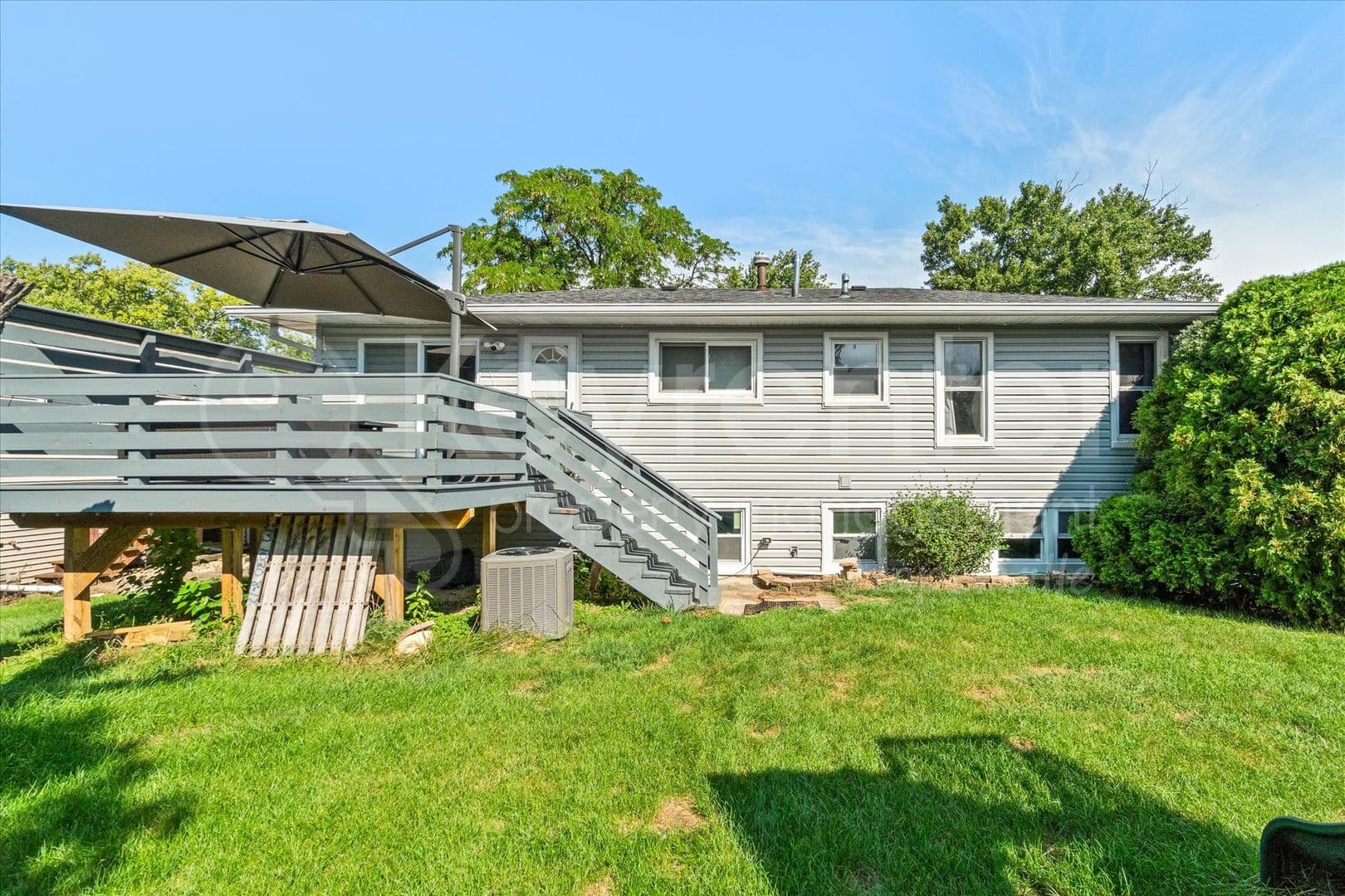 Bolingbrook House: 313 Falcon Ridge Way