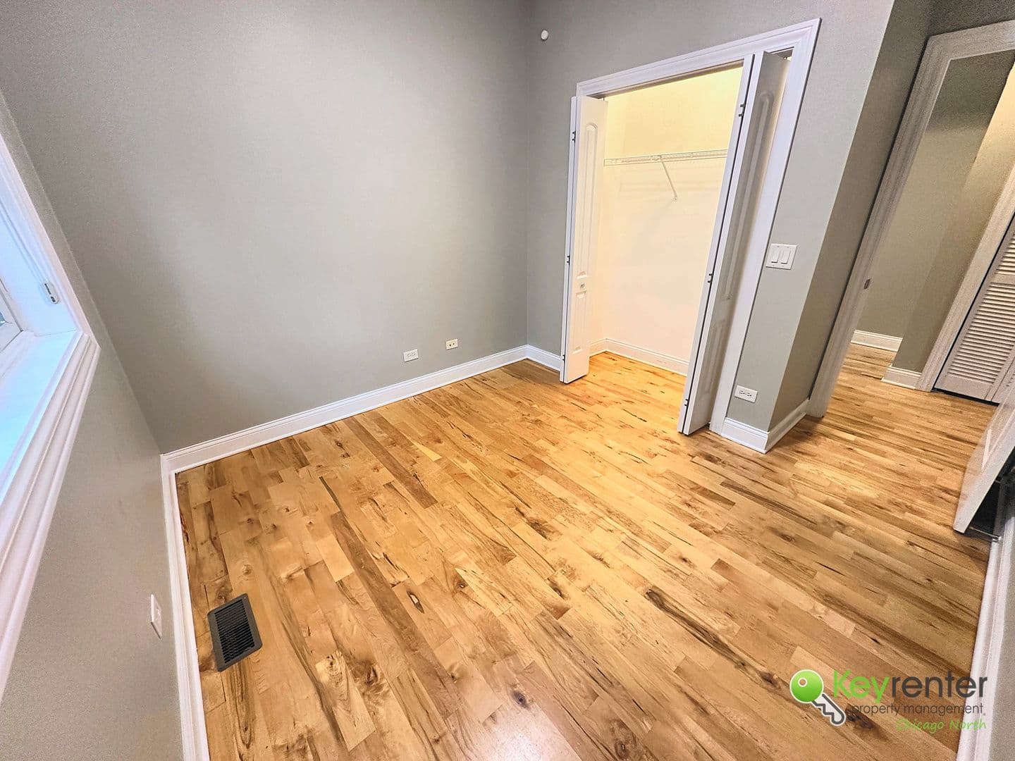 Chicago Condo: 6623 N Greenview Ave, Unit 2N