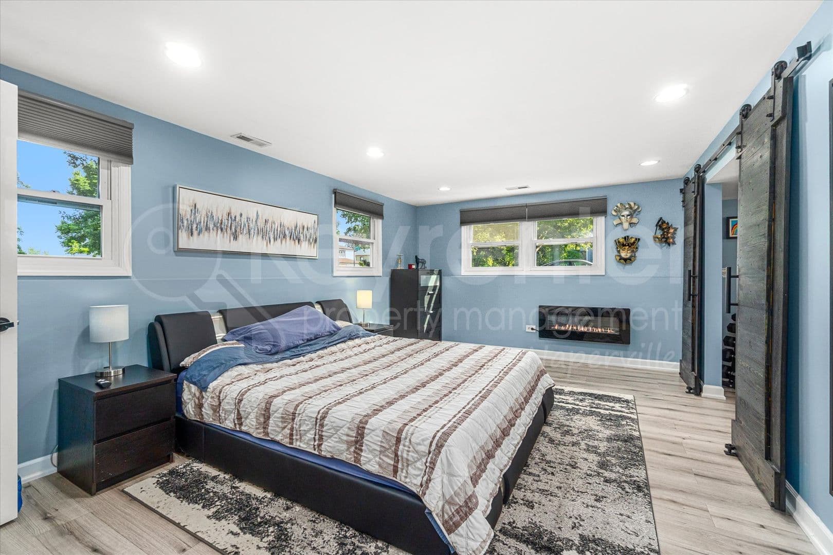 Bolingbrook House: 313 Falcon Ridge Way