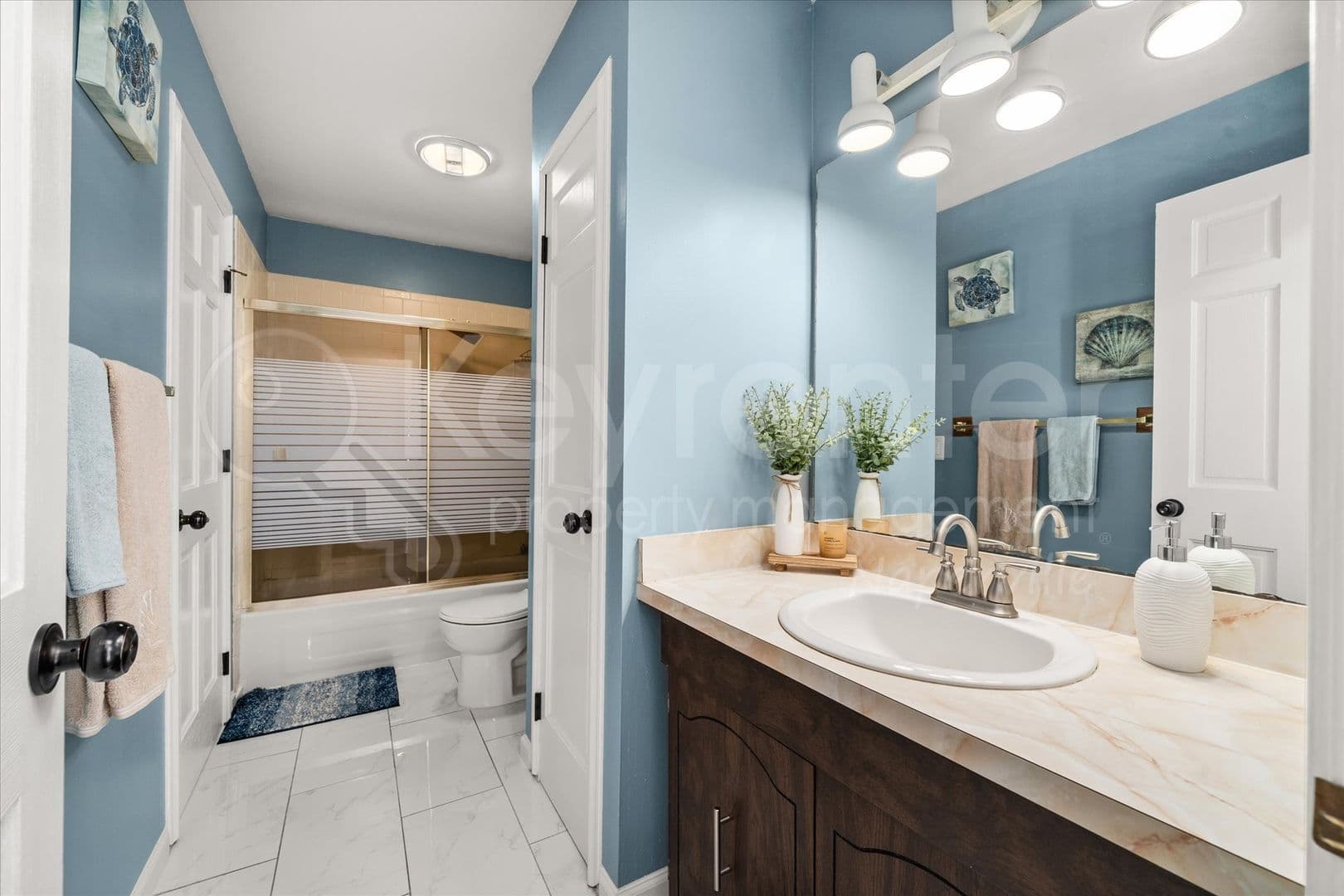 Naperville House: 1118 Needham Road