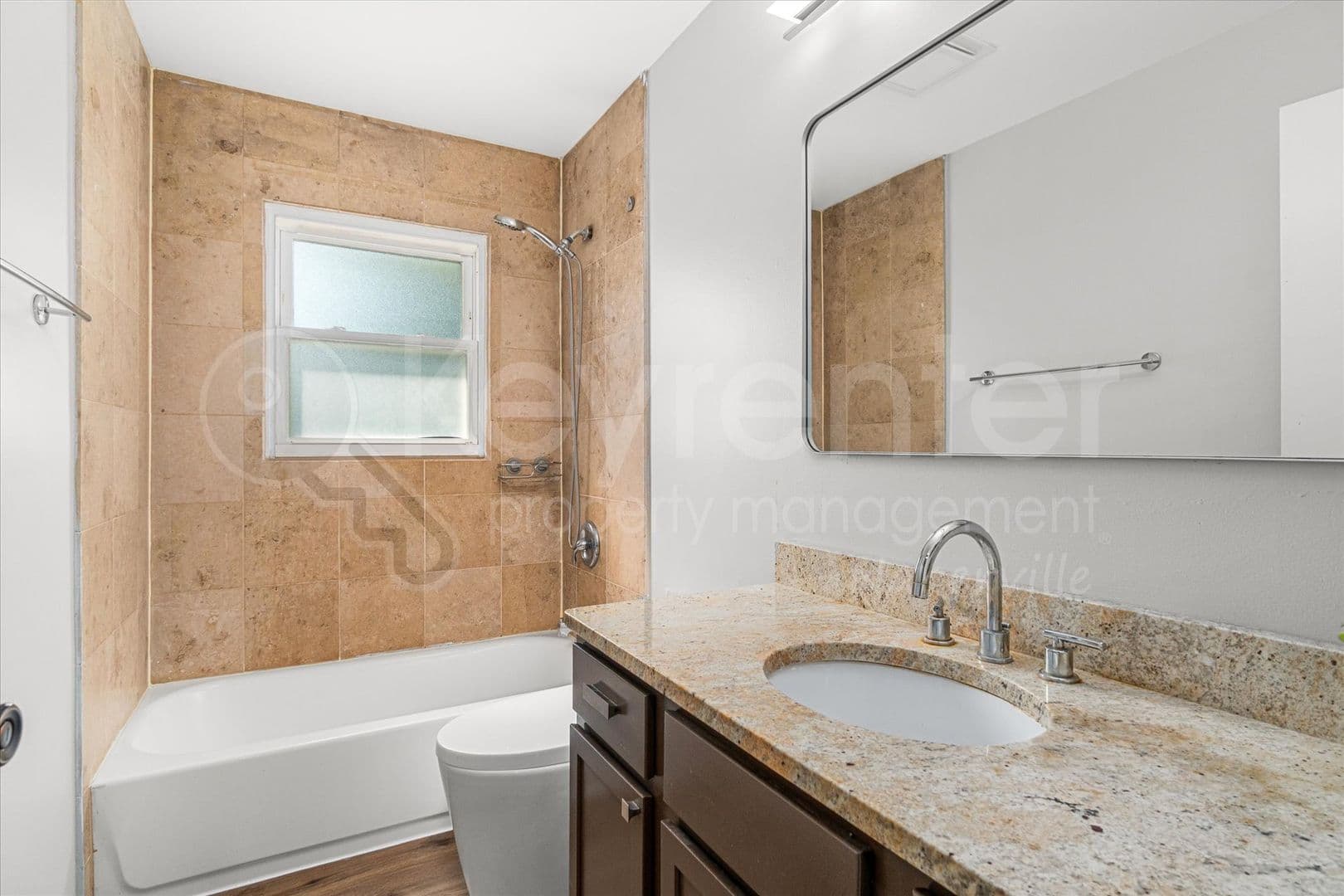 Bolingbrook House: 313 Falcon Ridge Way