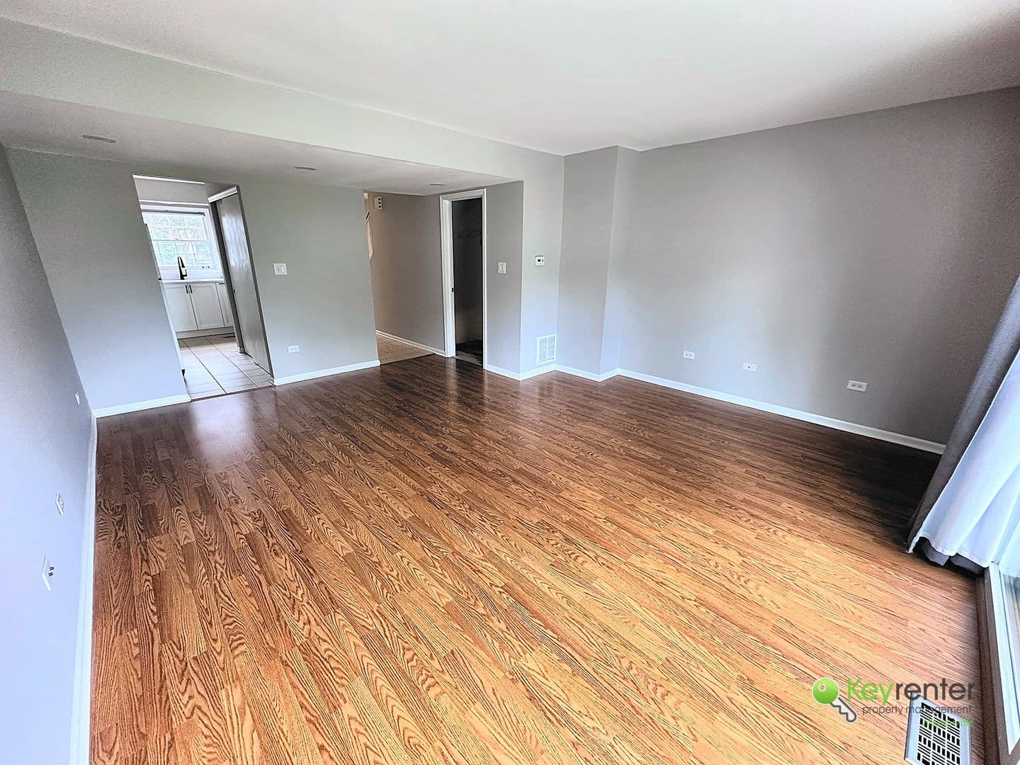Naperville House: 16 S Huffman St,