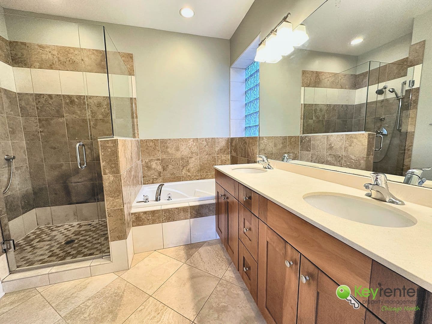 Chicago Condo: 6623 N Greenview Ave, Unit 2N