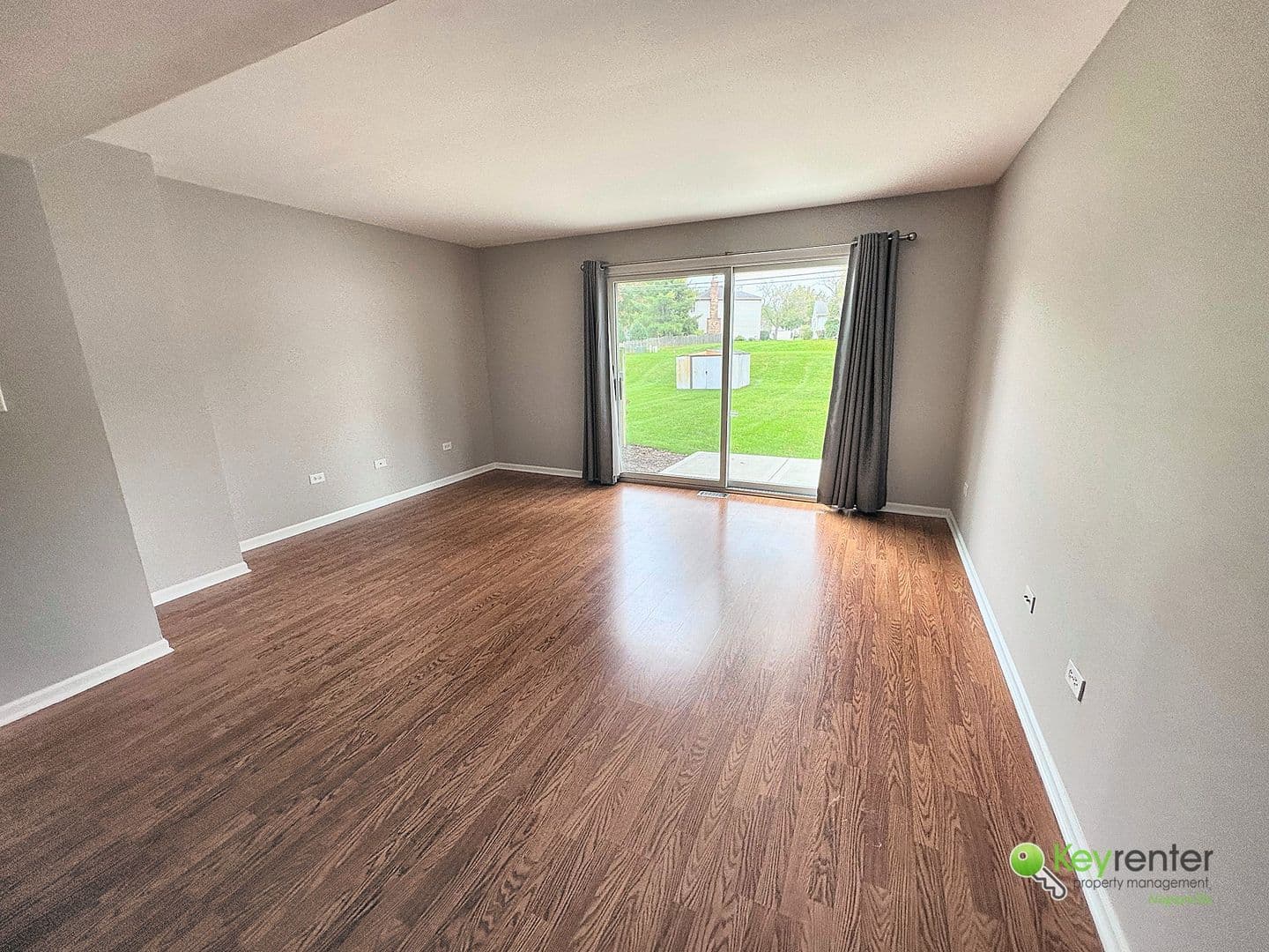 Naperville House: 16 S Huffman St,