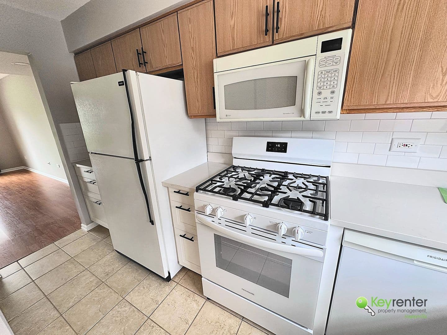 Naperville House: 16 S Huffman St,