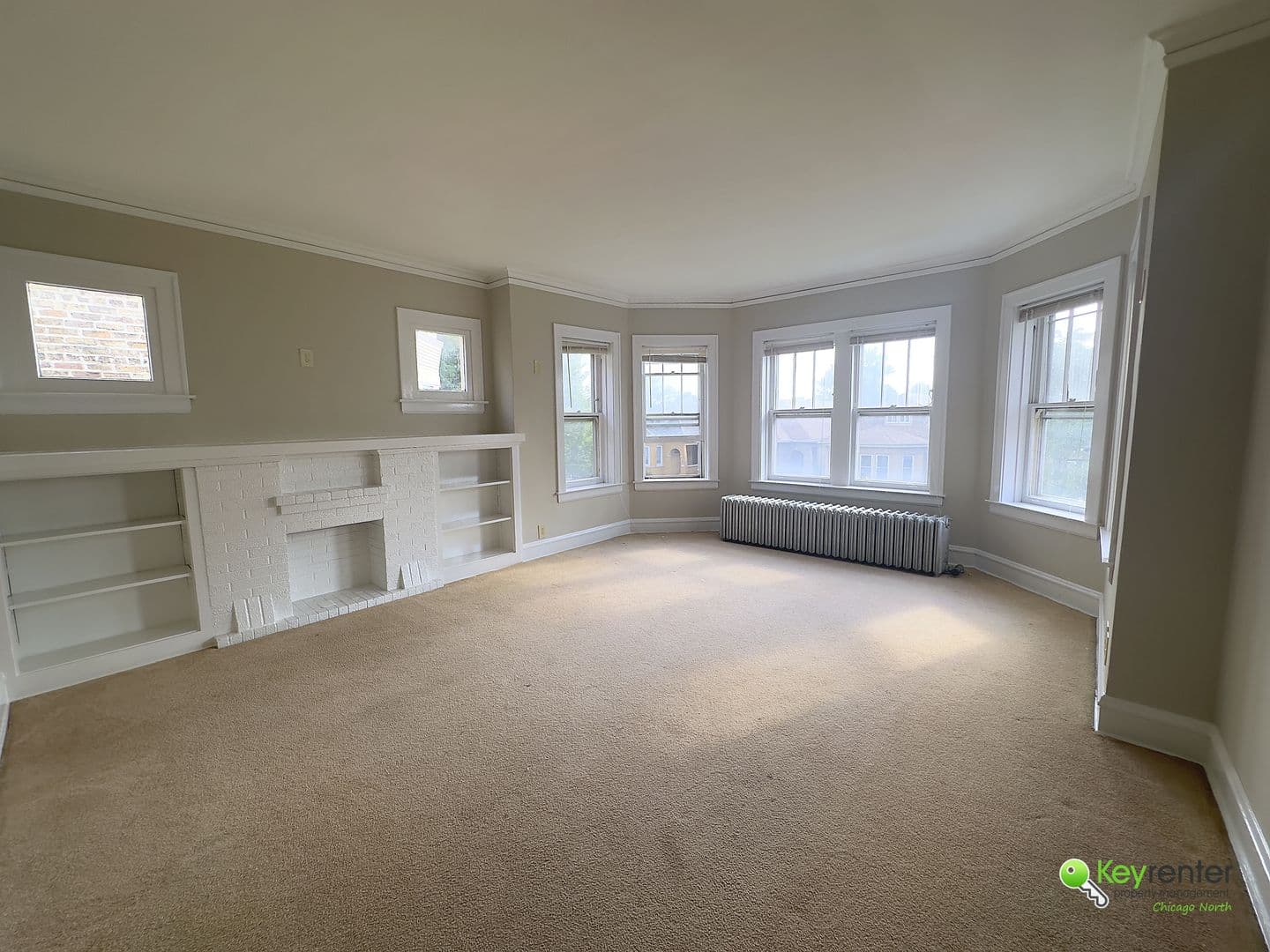 Chicago Condo: 6718 N Rockwell St  unit 2