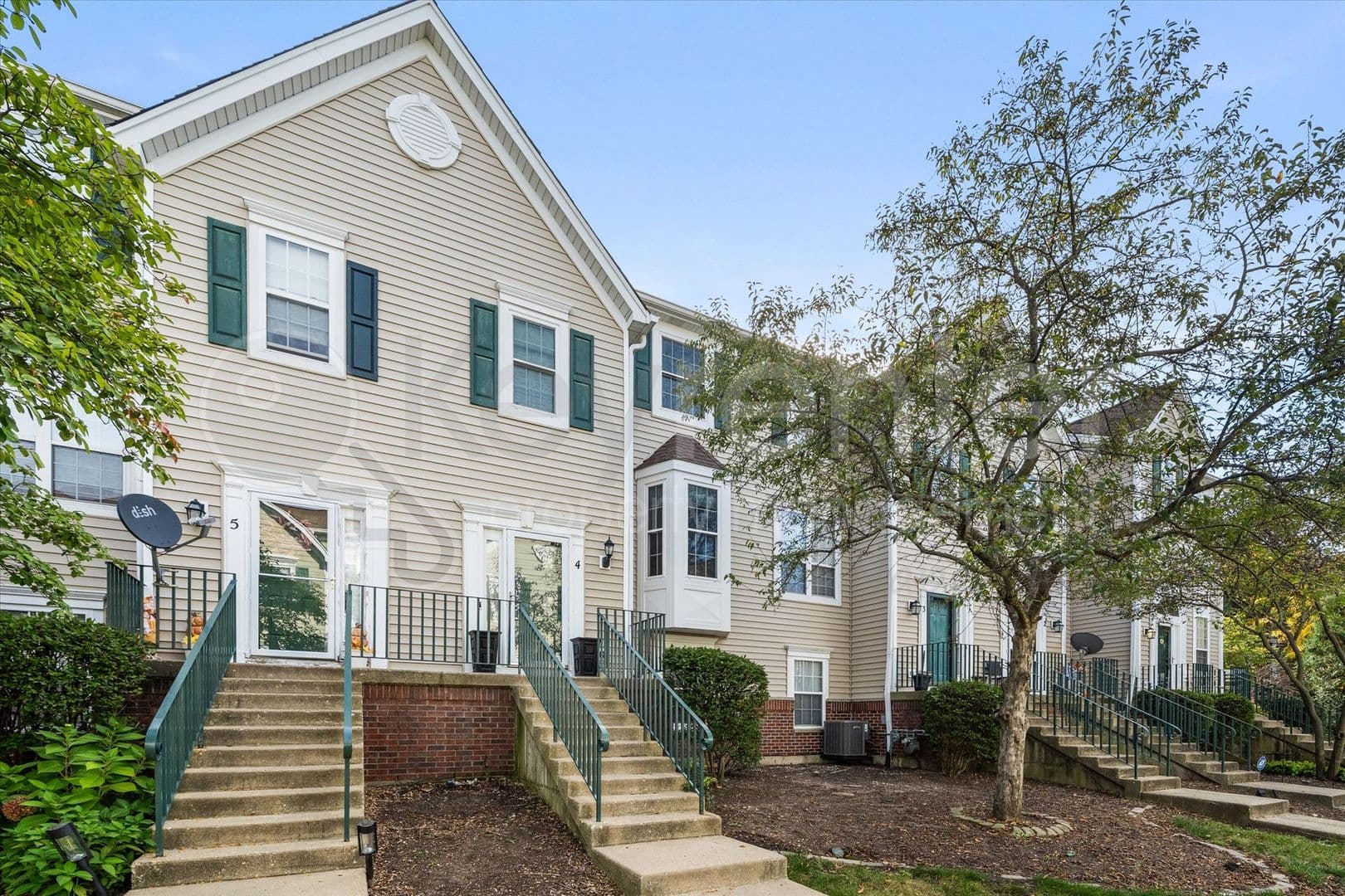 Aurora House: 2411 Courtyard Circle