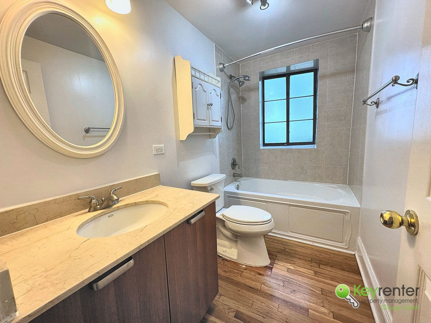 Chicago House: 1353 W Fargo Ave unit GW