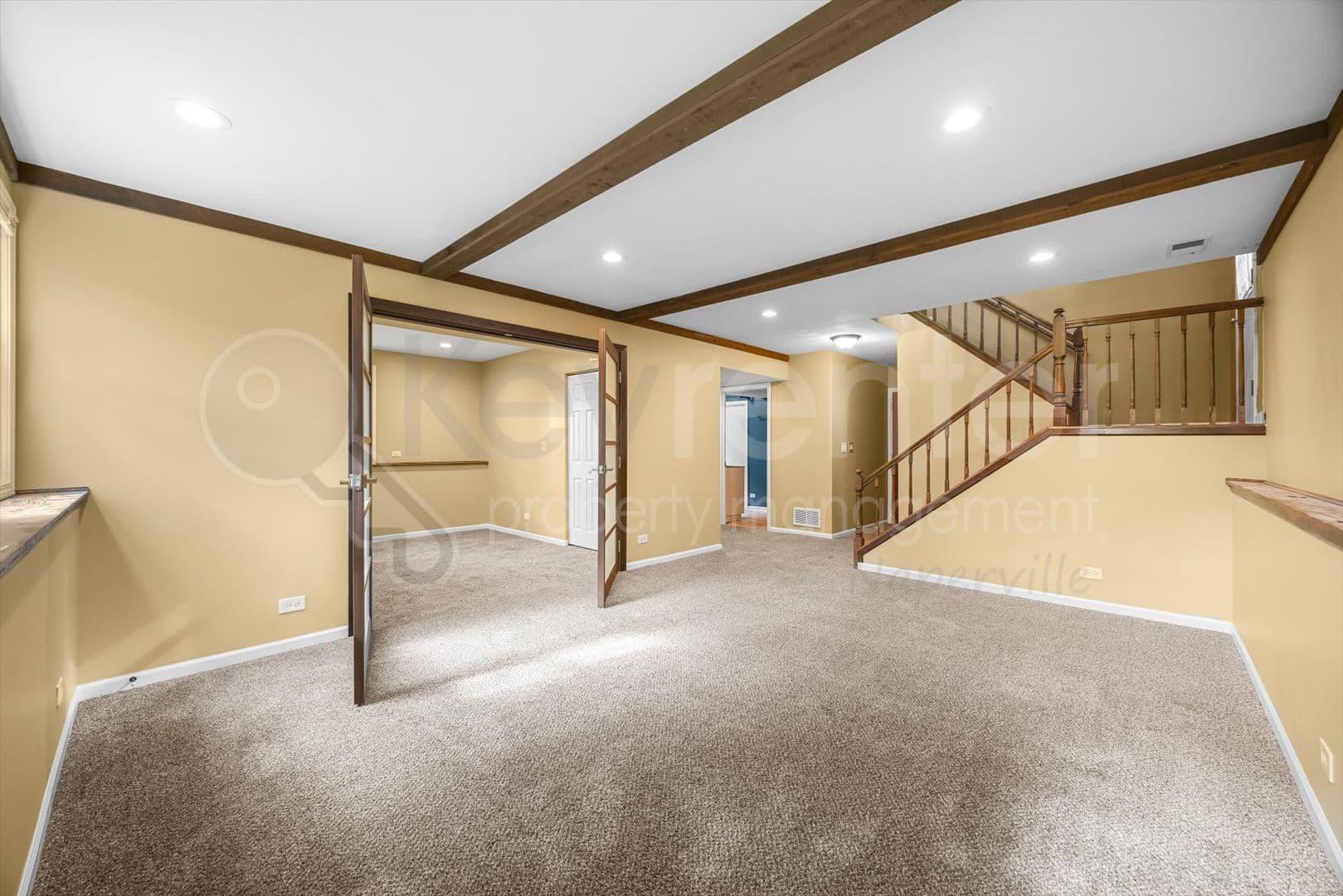 Naperville House: 371 Larchmont Ct.
