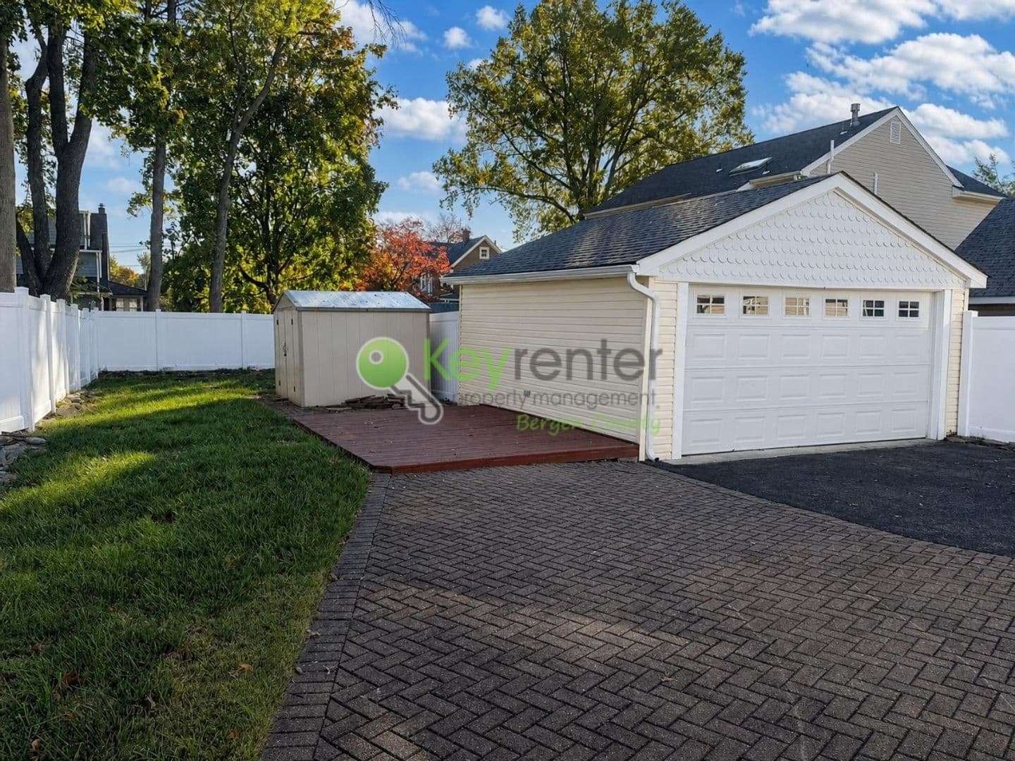 Pompton Lakes House: 237 Romain Ave