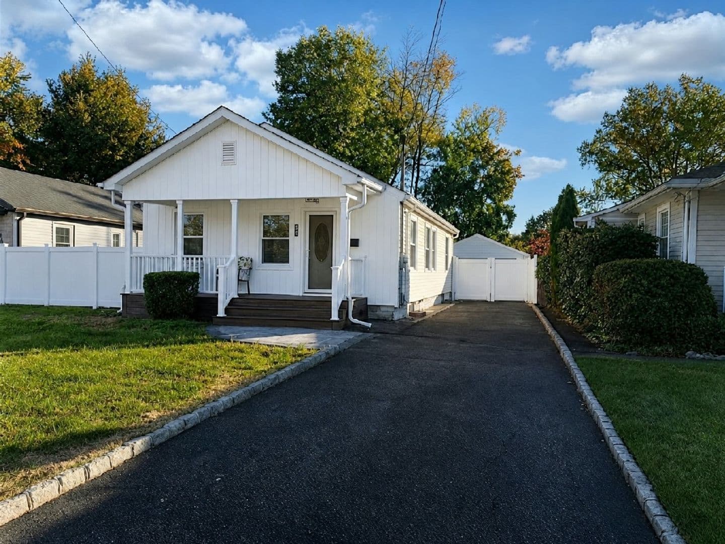 Pompton Lakes House: 237 Romain Ave